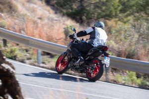Kawasaki Ninja 500 Z500 test dane techniczne opinia 2024 wady zalety 24