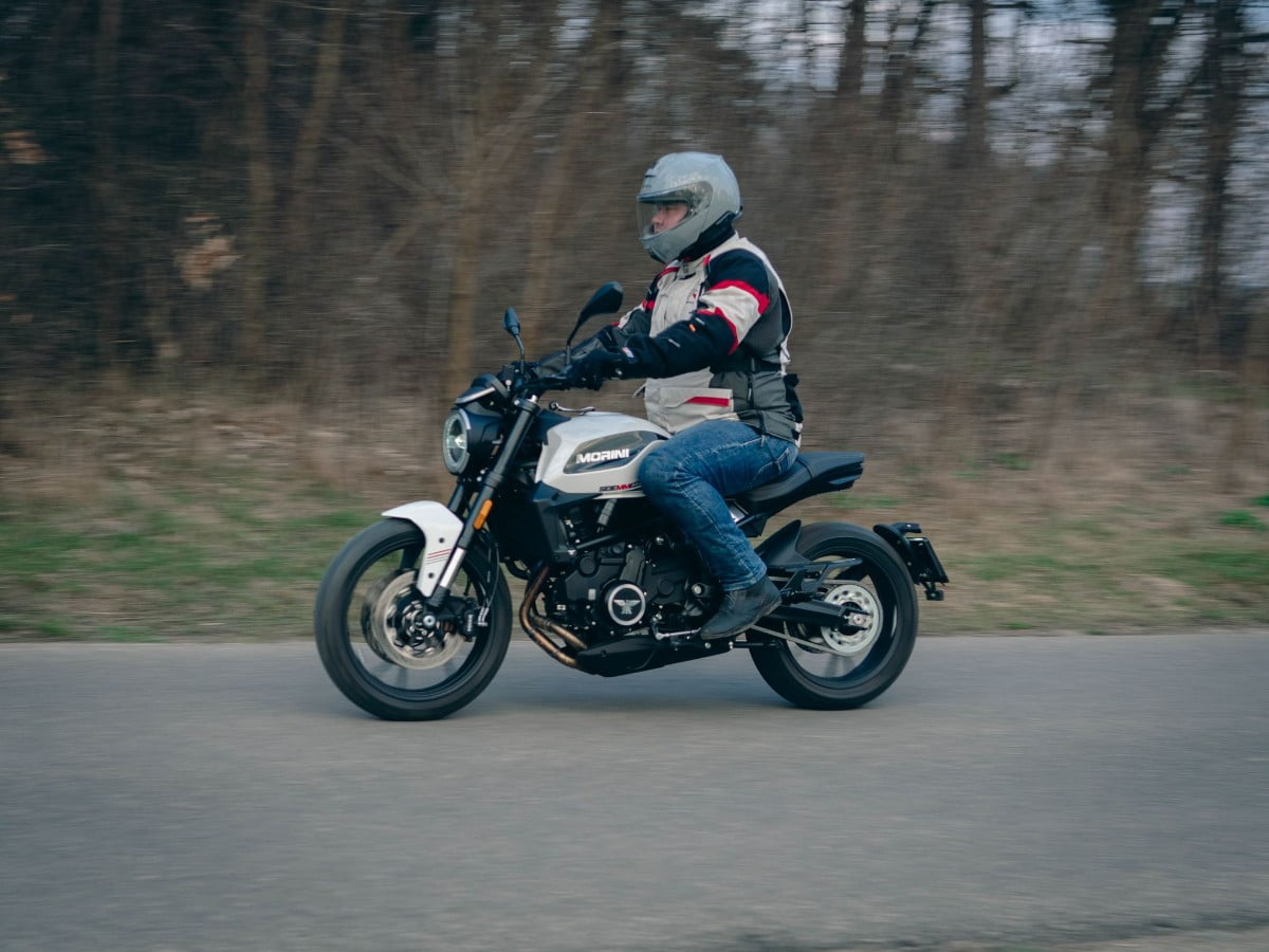 Moto Morini Seiemmezzo STR. Zwinny, uniwersalny, kuszący [test, recenzja, opinia, dane techniczne, cena, 2024, A2]