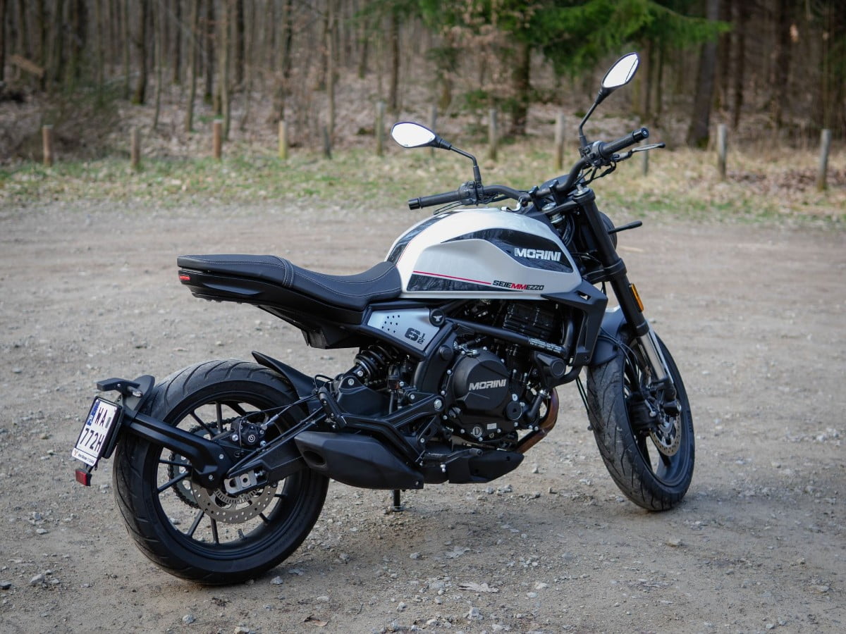 Moto Morini Seiemmezzo STR. Zwinny, uniwersalny, kuszący [test, recenzja, opinia, dane techniczne, cena, 2024, A2]