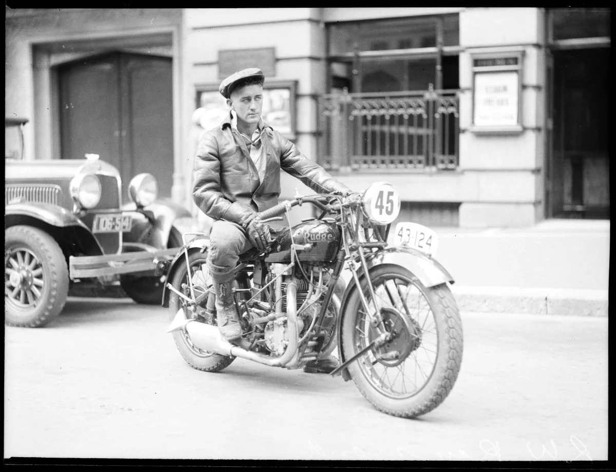Znane marki angielskich motocykli, zabytkowych i nie tylko. Brytyjscy producenci &ndash; część 3 [Douglas, Rudge, Sunbeam]