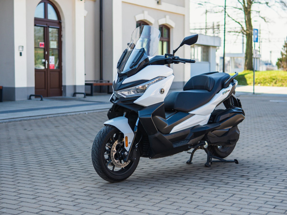 Voge SR4 Max &ndash; z kamerą wśr&oacute;d miejskich zwierząt [maxiskuter, test, opinia, recenzja, dane techniczne, cena]
