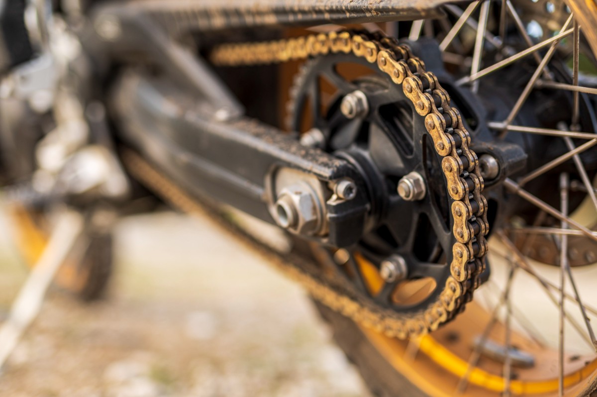 BMW F 900 GS. Precyzyjne niemieckie narzędzie szosowo-offroadowe [test, recenzja, opinia, dane techniczne, cena, ile waży, 2024]