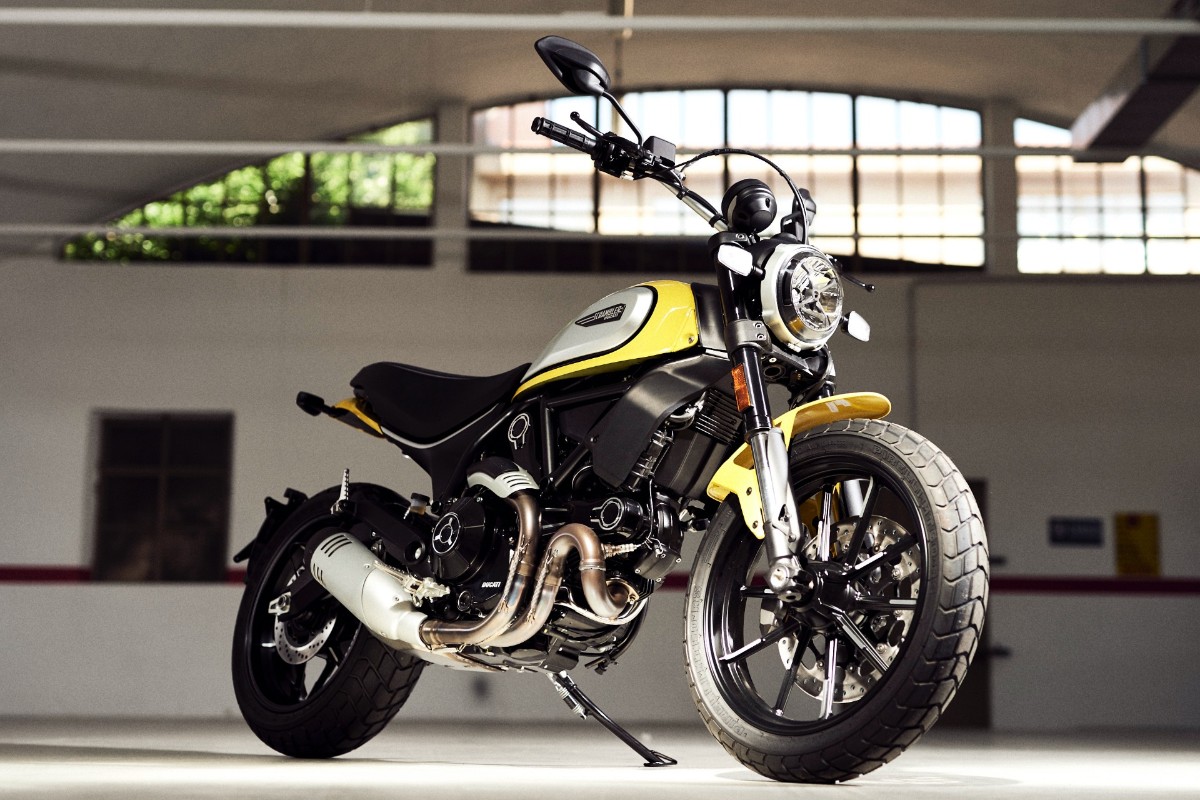 Jaki nowy motocykl naked średniej pojemności 600-800 cm3 kupić? Top 10 w sezonie 2024 [ranking, zestawienie]