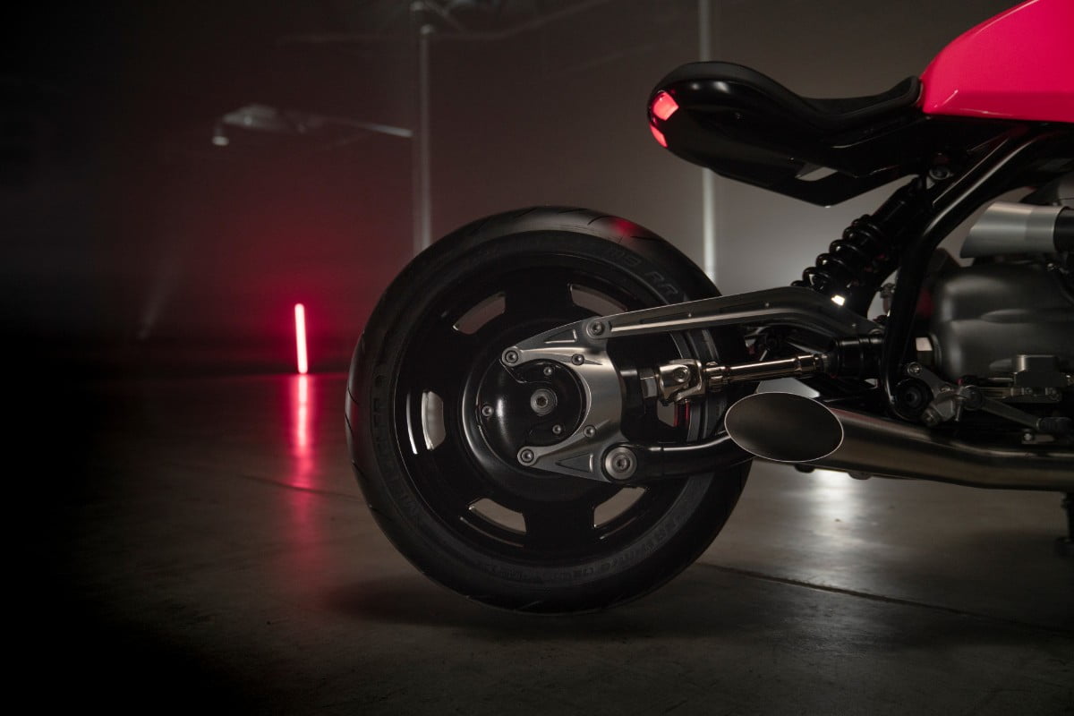 Szalony roadster z dwulitrowym bokserem &ndash; oto nowe BMW R 20! [film, video]