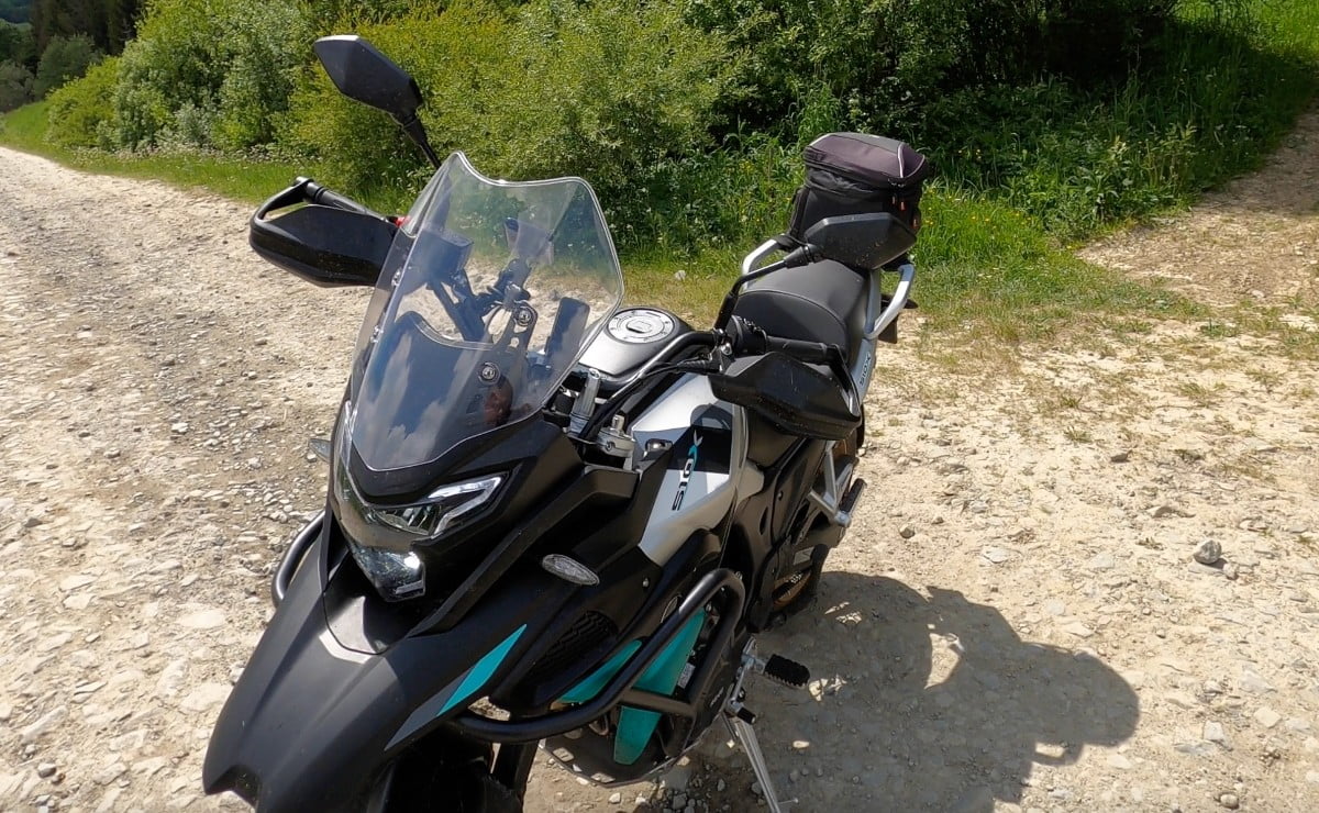 Kove 510X &ndash; wzorcowy motocykl turystyczny adventure na prawo jazdy kat. A2 [test, opinia, recenzja, dane techniczne, cena, video, 2024]