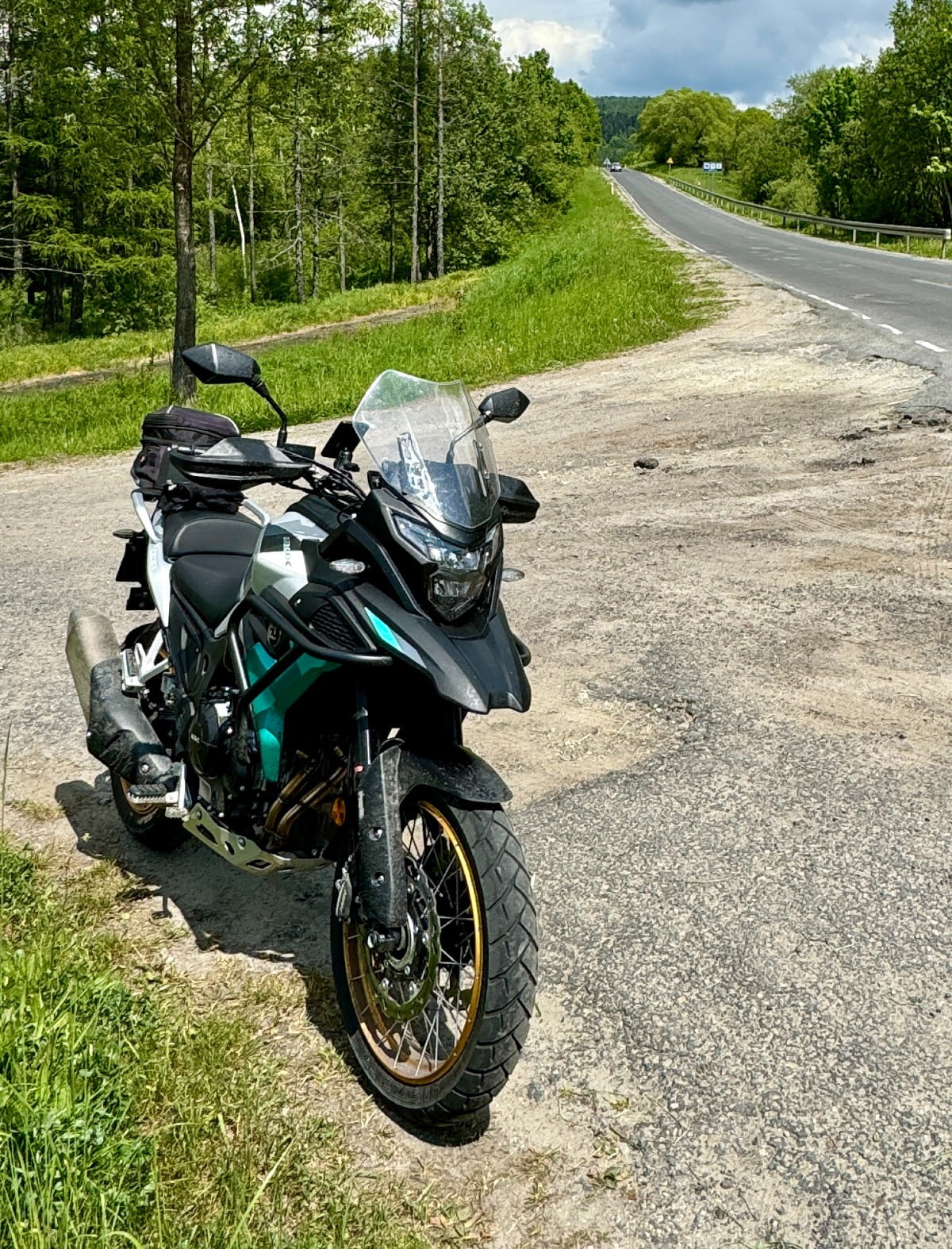 Kove 510X &ndash; wzorcowy motocykl turystyczny adventure na prawo jazdy kat. A2 [test, opinia, recenzja, dane techniczne, cena, video, 2024]