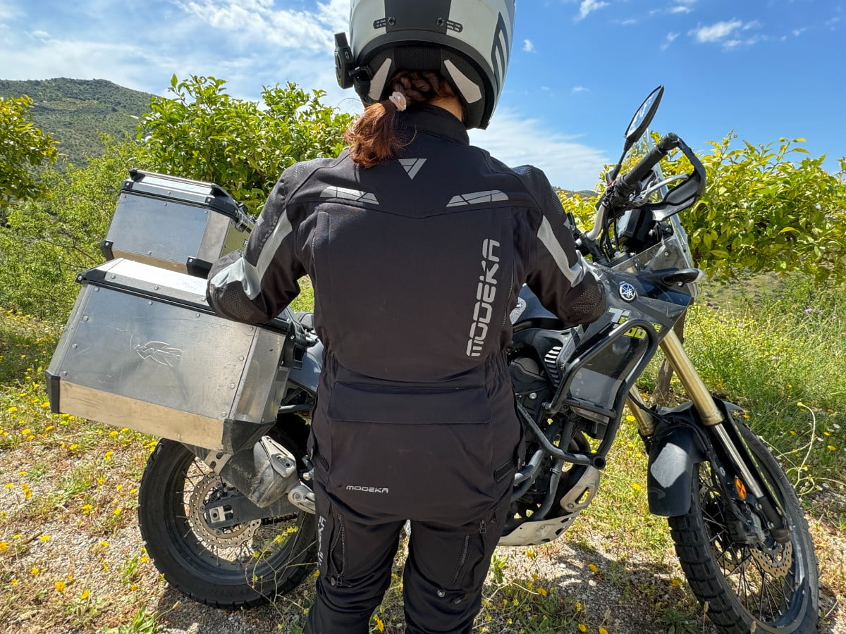 Damski zestaw Modeka Hydron Lady &ndash; kurtka i spodnie motocyklowe na każdą pogodę [test, opinia, recenzja, cena, 2024]