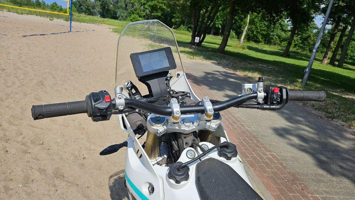 Duży kraj chce zakazać importu motocykli CFMoto i Kove. Realne zagrożenie czy zwykła ochrona rynku?