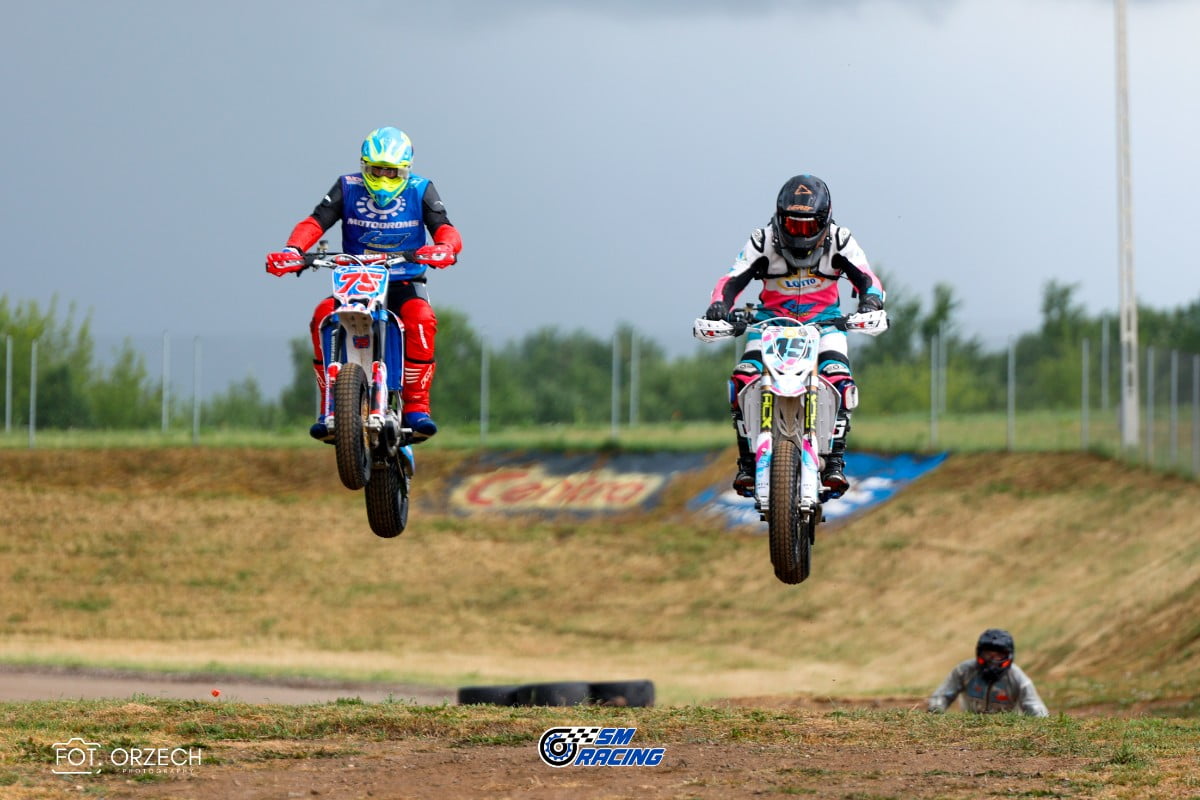 Kapryśny Tor Słomczyn, czyli świat supermoto i pitbike w deszczu i błocie. II Runda Mistrzostw i Pucharu Polski