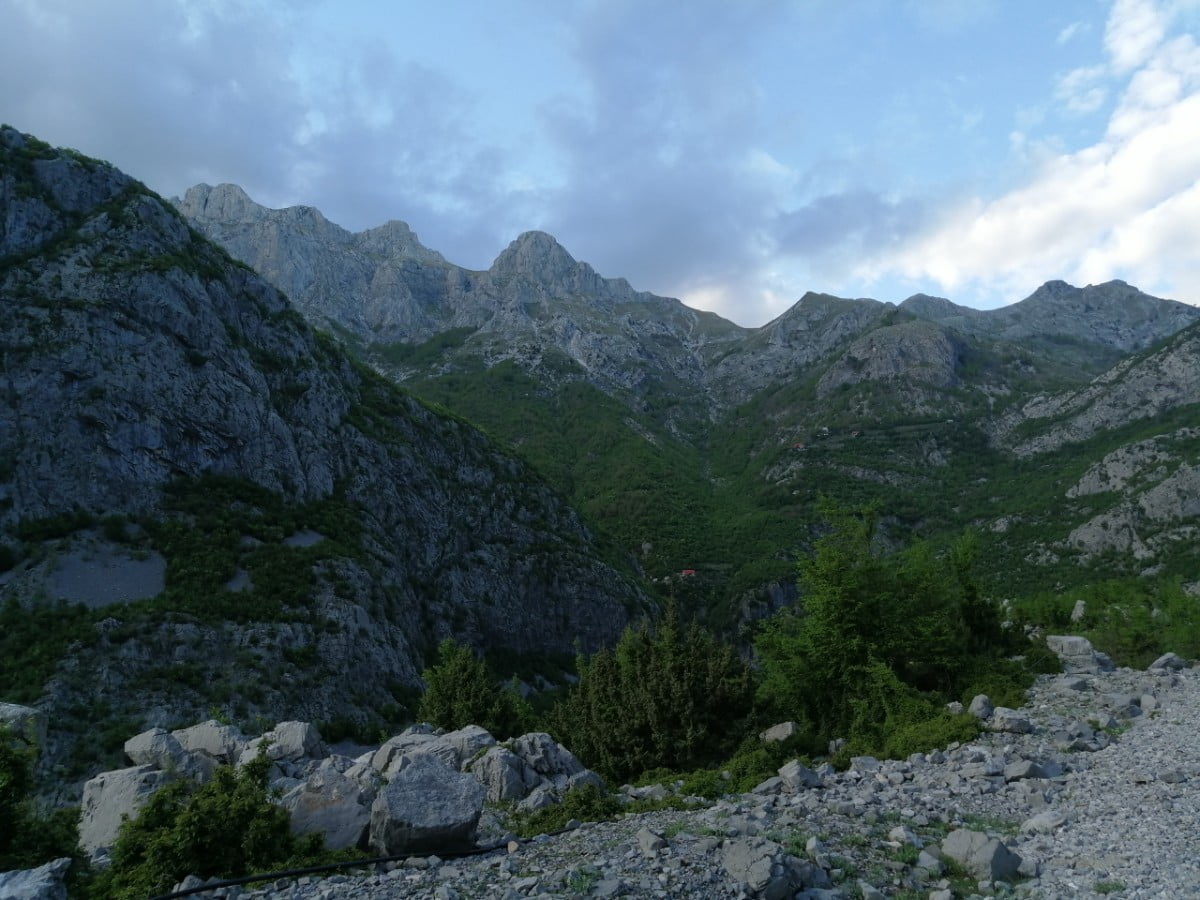 Motocyklowy tydzień na Bałkanach. Część 2 &ndash;&nbsp;Albania, kraina życzliwości [relacja, poradnik, co zobaczyć]
