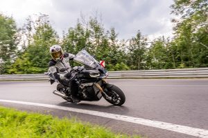 BMW S 1000 XR 2024 dane techniczne wady zalety test pl 29