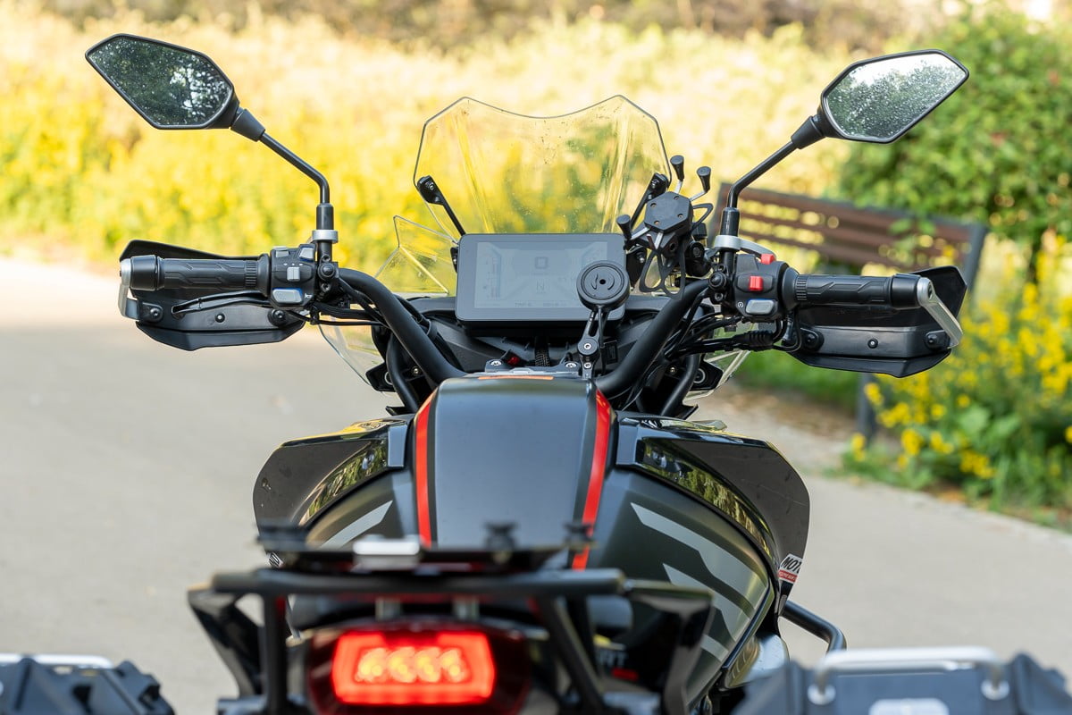 QJ Motor SRT 800SX &ndash; dziwnie znajomy motocykl adventure [test, recenzja, opinia, cena, dane techniczne, 2024]