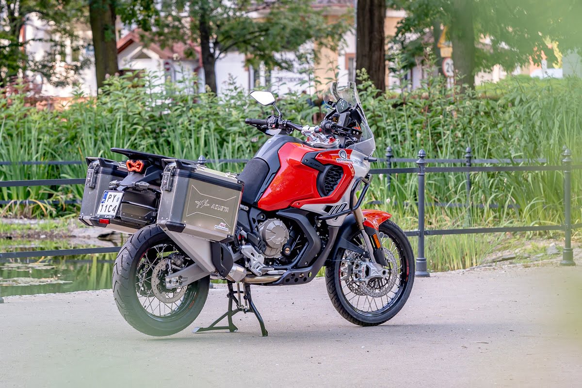 9 metod na turystyka &ndash; nasz wielki test 2024. Podsumowanie por&oacute;wnania motocykli turystycznych [H2 SX, 1290 Super Adventure S, S 1000 XR, V100, GSX-S1000GX, Enduro Veloce, 800MT Explore, 900 DSX, SRT 800SX]
