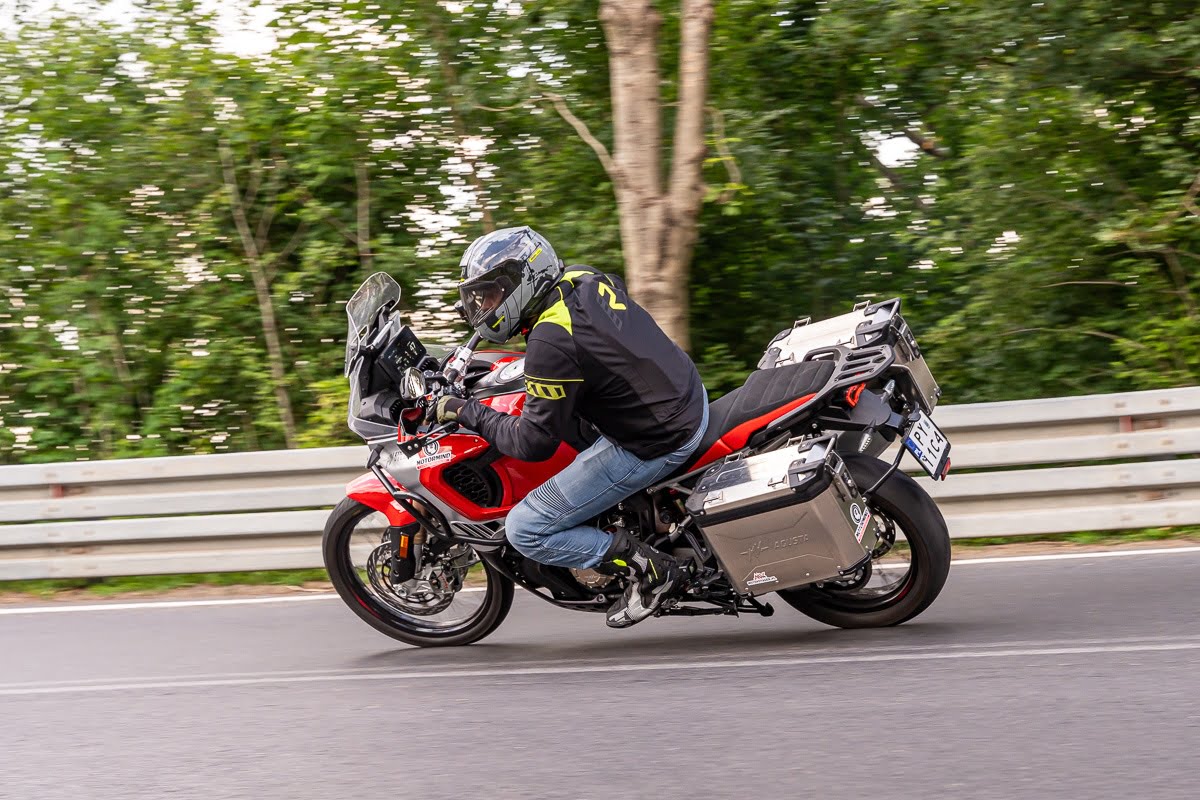 9 metod na turystyka &ndash; nasz wielki test 2024. Podsumowanie por&oacute;wnania motocykli turystycznych [H2 SX, 1290 Super Adventure S, S 1000 XR, V100, GSX-S1000GX, Enduro Veloce, 800MT Explore, 900 DSX, SRT 800SX]