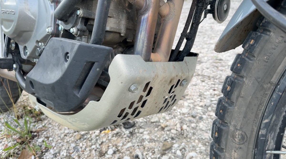 CFMoto 450 MT &ndash; realnie offroadowy i świetnie wyceniony adventure na kat. A2 [test, opinia, recenzja, dane techniczne, cena, 2024]