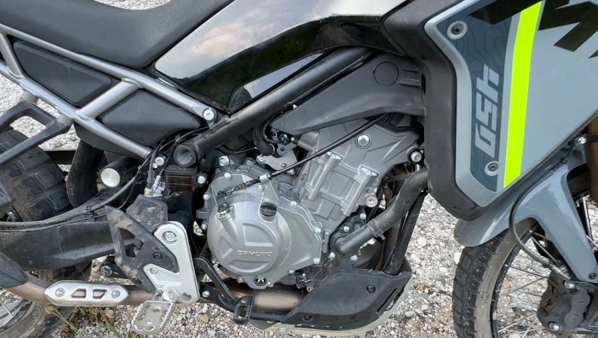 CFMoto 450 MT &ndash; realnie offroadowy i świetnie wyceniony adventure na kat. A2 [test, opinia, recenzja, dane techniczne, cena, 2024]