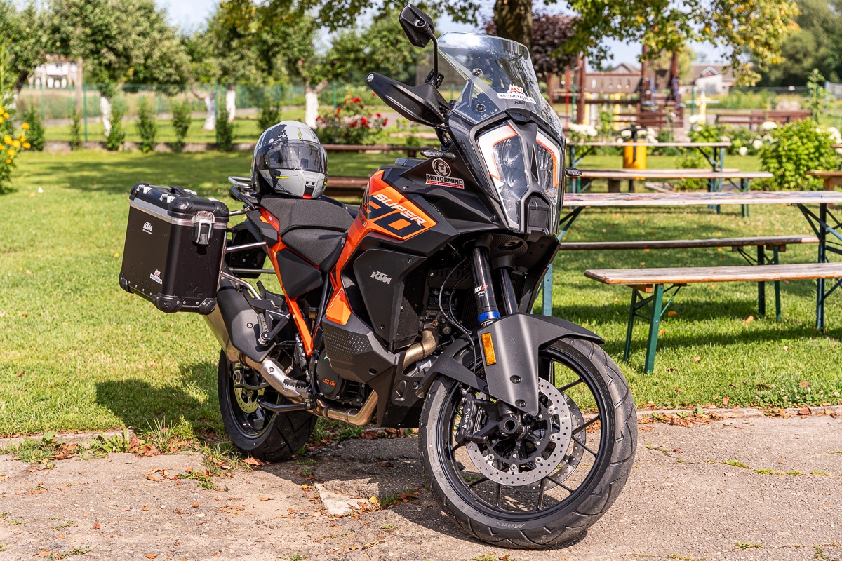 9 metod na turystyka &ndash; nasz wielki test 2024. Podsumowanie por&oacute;wnania motocykli turystycznych [H2 SX, 1290 Super Adventure S, S 1000 XR, V100, GSX-S1000GX, Enduro Veloce, 800MT Explore, 900 DSX, SRT 800SX]