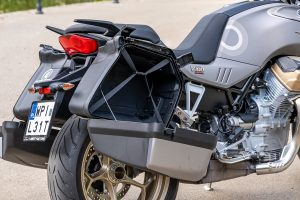 Moto Guzzi V100 Mandello Aviazione Navale kufer 2