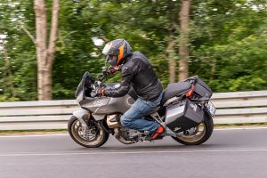 Moto Guzzi V100 Mandello Aviazione Navale zakret 3