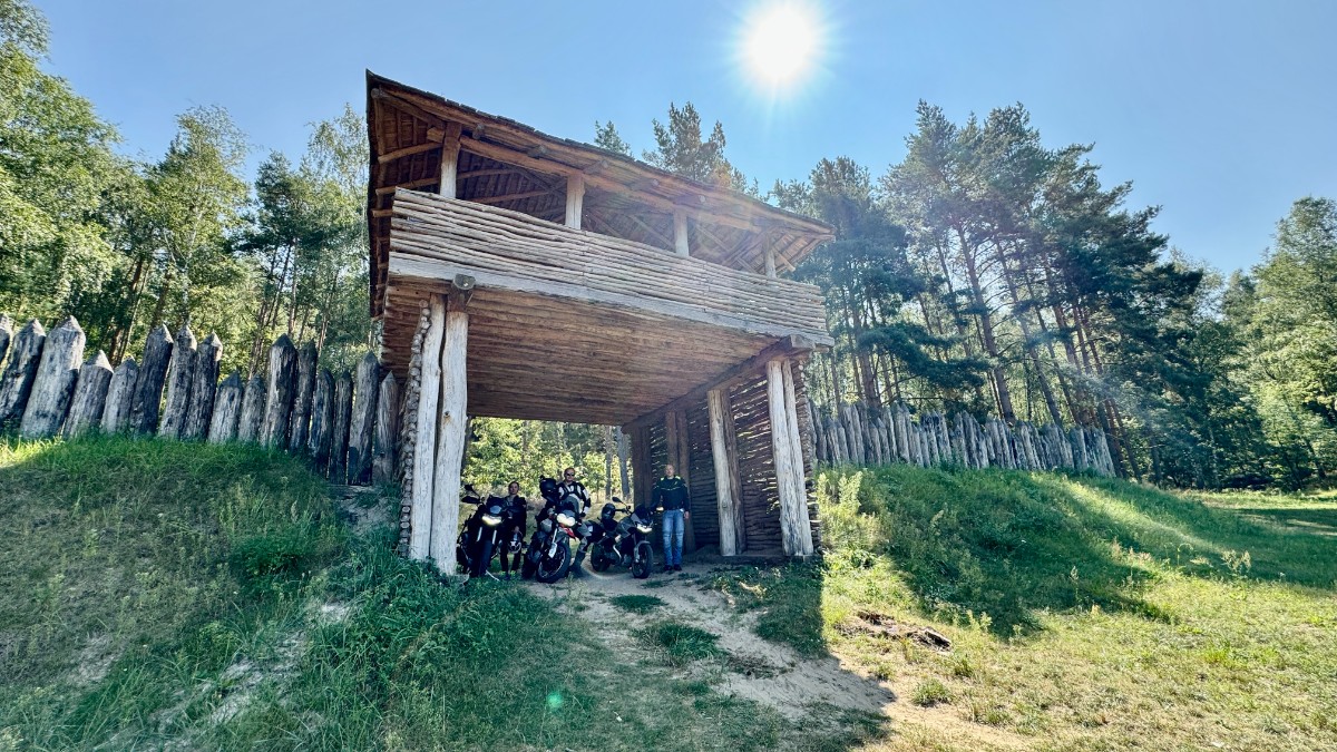 Woj. zachodniopomorskie: nowoczesne i dzikie zarazem. Co zobaczyć, gdzie pojechać? [Motocyklowa Polska na weekend, trasa, mapki, GPX]