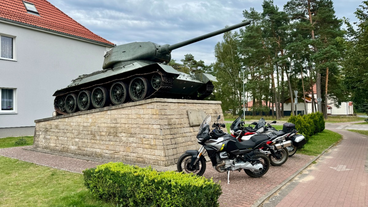 Woj. zachodniopomorskie: nowoczesne i dzikie zarazem. Co zobaczyć, gdzie pojechać? [Motocyklowa Polska na weekend, trasa, mapki, GPX]