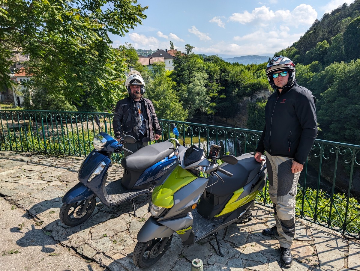 Bałkany na skuterach 125 &ndash; wielka wyprawa na małych jednośladach [część 1, relacja, zdjęcia, Suzuki Address, Avenis]