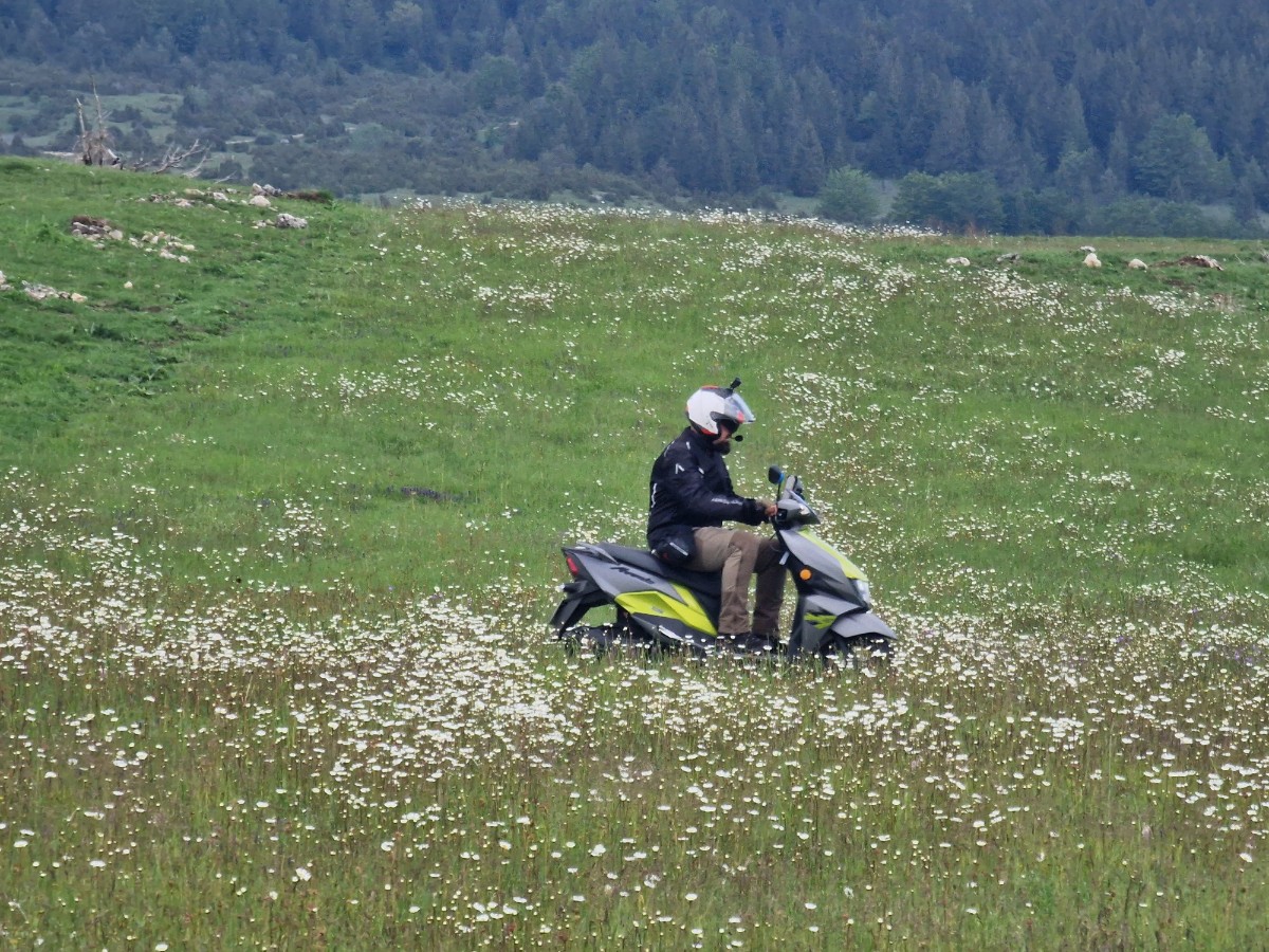 Bałkany na skuterach 125 &ndash; wielka wyprawa na małych jednośladach [część 1, relacja, zdjęcia, Suzuki Address, Avenis]