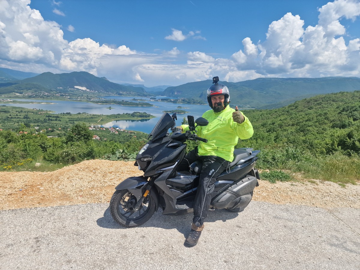 Bałkany na skuterach 125 &ndash; wielka wyprawa na małych jednośladach [część 1, relacja, zdjęcia, Suzuki Address, Avenis]