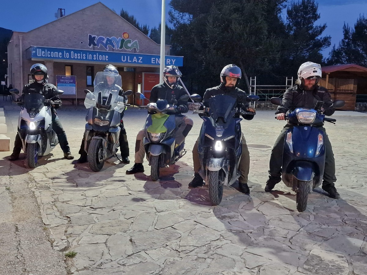 Bałkany na skuterach 125 &ndash; wielka wyprawa na małych jednośladach [część 1, relacja, zdjęcia, Suzuki Address, Avenis]