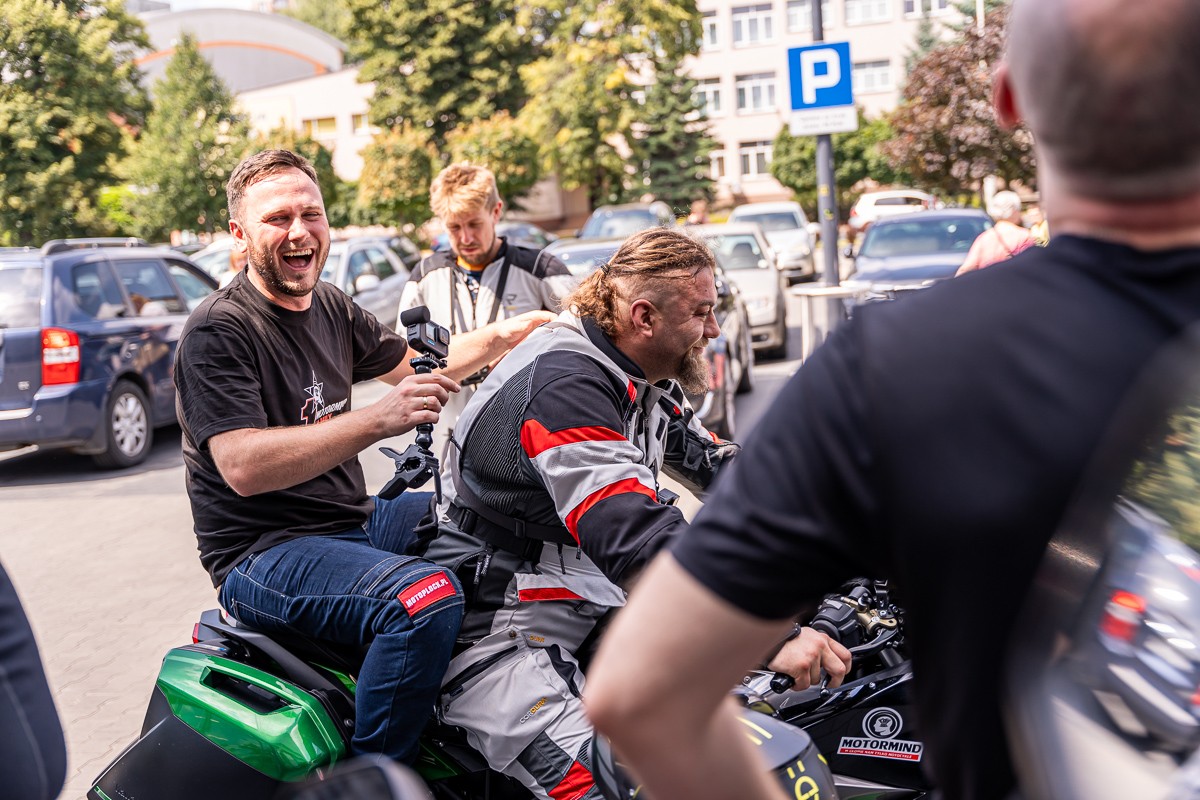 9 metod na turystyka &ndash; nasz wielki test 2024. Podsumowanie por&oacute;wnania motocykli turystycznych [H2 SX, 1290 Super Adventure S, S 1000 XR, V100, GSX-S1000GX, Enduro Veloce, 800MT Explore, 900 DSX, SRT 800SX]