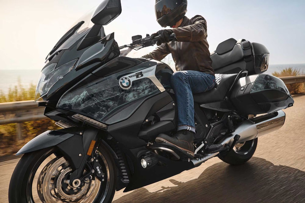 Bezobsługowe niedobitki. 18 motocykli turystycznych z wałem napędowym, kt&oacute;re utrzymały się na rynku [zestawienie, Kardan, 2024]