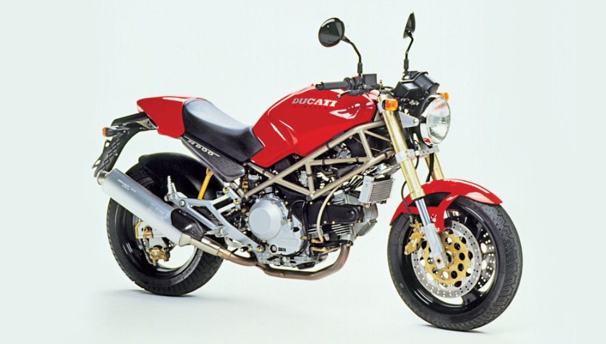 Suzuki SV650: ćwierć wieku wspaniałej historii. Koniec produkcji zasłużonego japońskiego nakeda [wersje, generacje, dane techniczne]