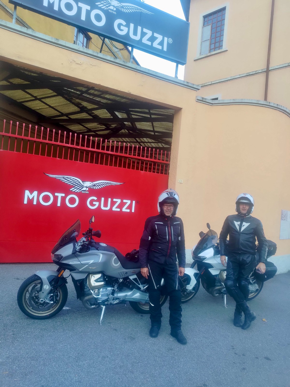 Na Mandello do Mandello. Dziennik motocyklowej podr&oacute;ży do kolebki Moto Guzzi [trasa, mapki, relacja, Włochy]