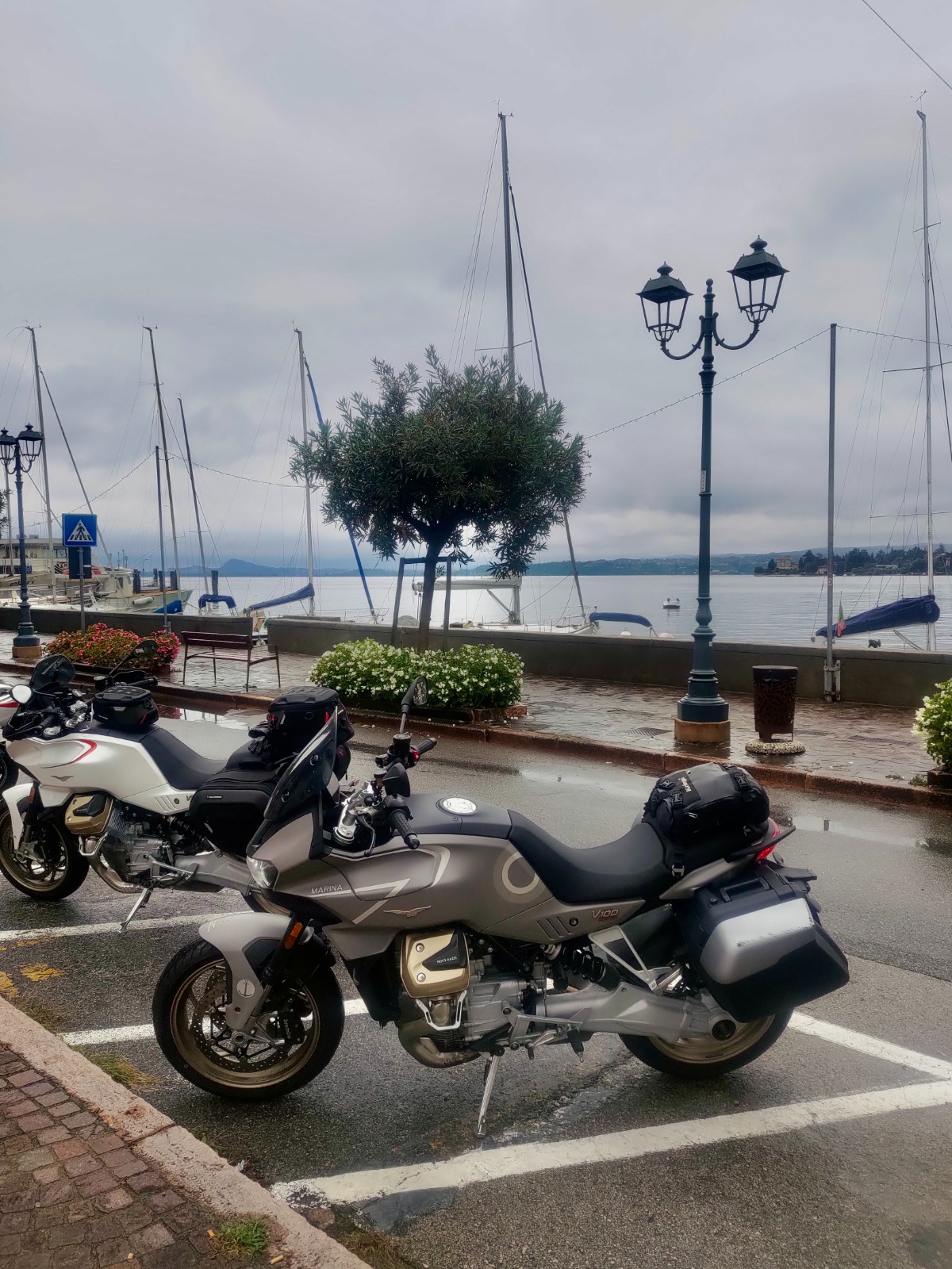 Na Mandello do Mandello. Dziennik motocyklowej podr&oacute;ży do kolebki Moto Guzzi [trasa, mapki, relacja, Włochy]