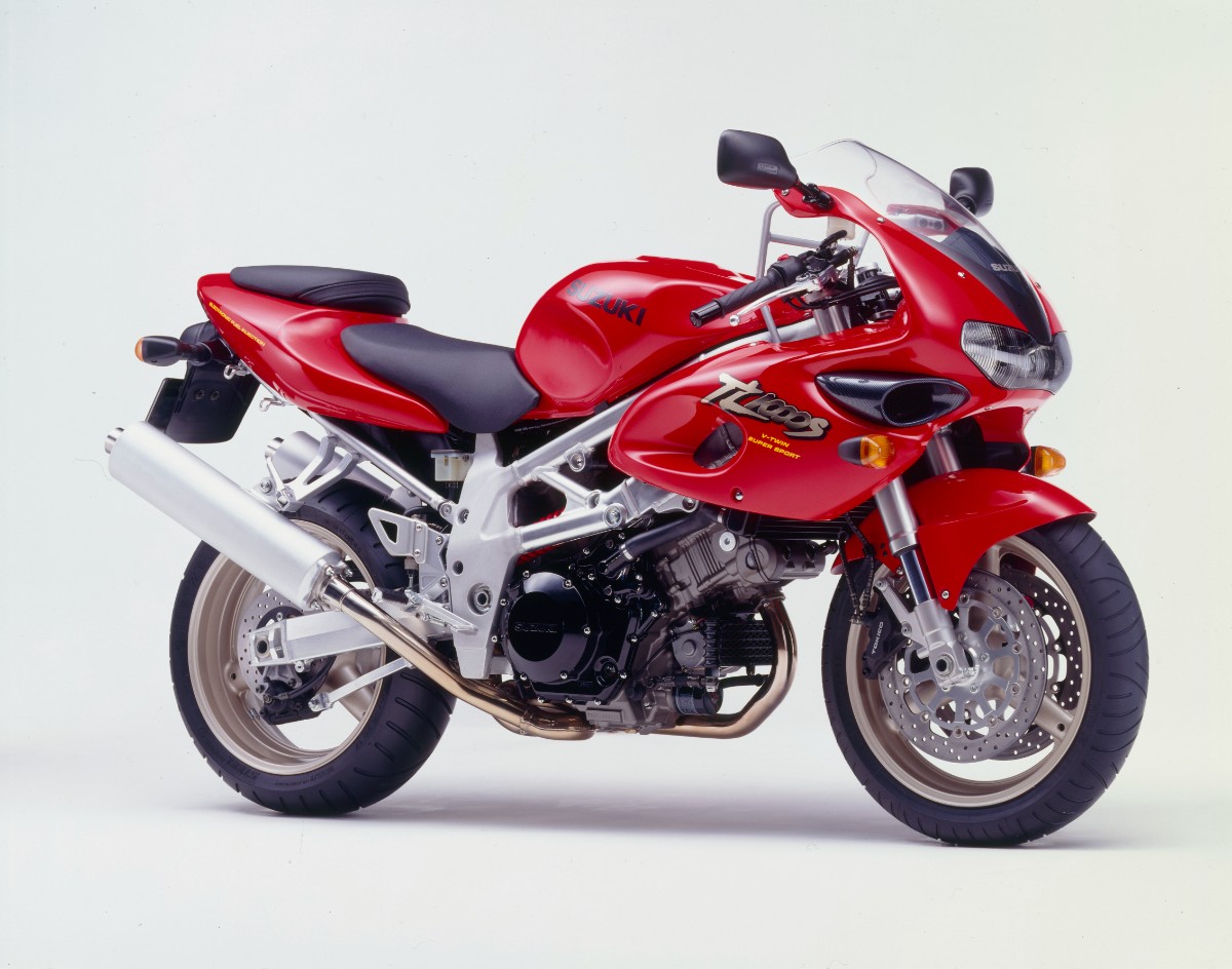 Suzuki SV650: ćwierć wieku wspaniałej historii. Koniec produkcji zasłużonego japońskiego nakeda [wersje, generacje, dane techniczne]