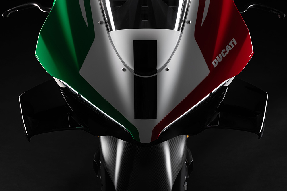 Ducati Panigale V4 Tricolore 15
