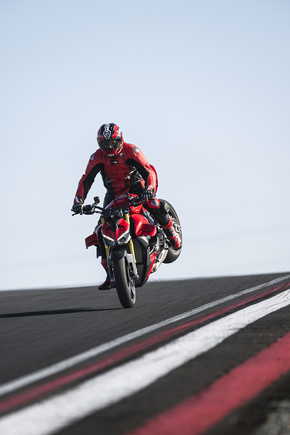 Ducati Streetfigter V4 2025 6