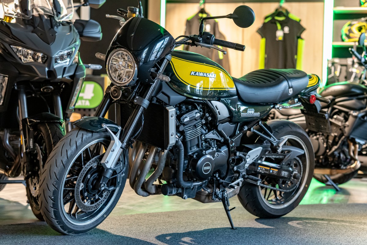 Kawasaki Z900 RS 2