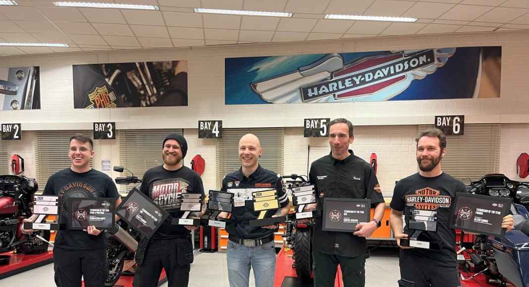Mikolaj najlepszy mechanik Harley 1