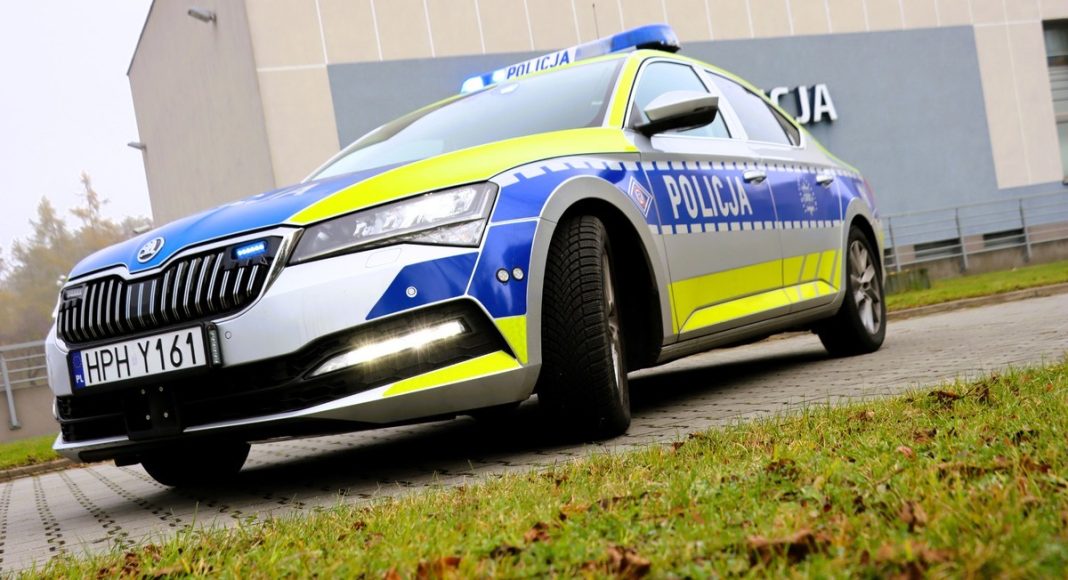 policja radiowoz speed 4