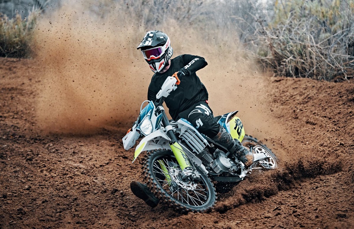 Barton cross enduro sponsorowany 2