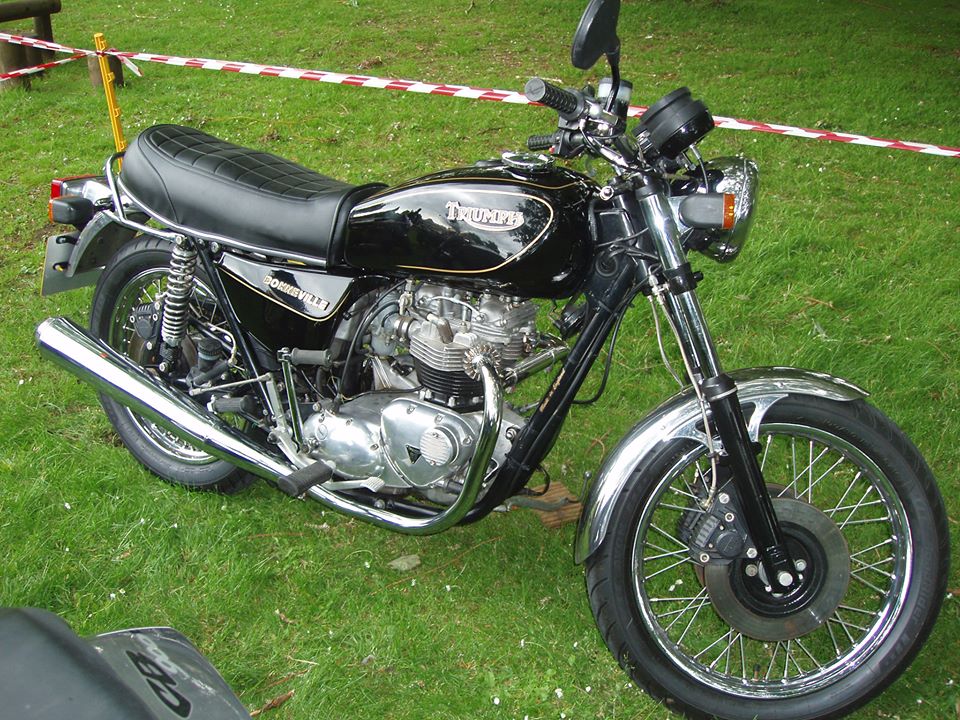 Triumph Harris Bonneville T140E wiki