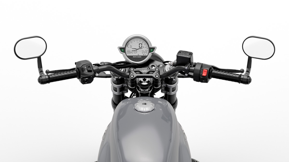 05 Moto Guzzi V7 Sport