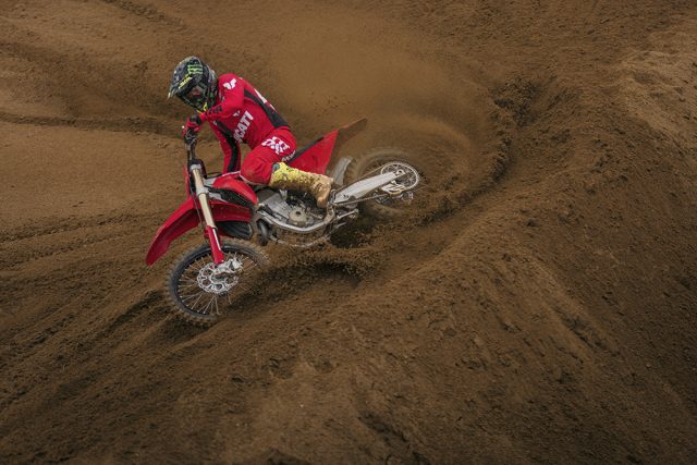Ducati DEsmo450 MX motocross 2025 4 Ducati DEsmo450 MX motocross 2025 4