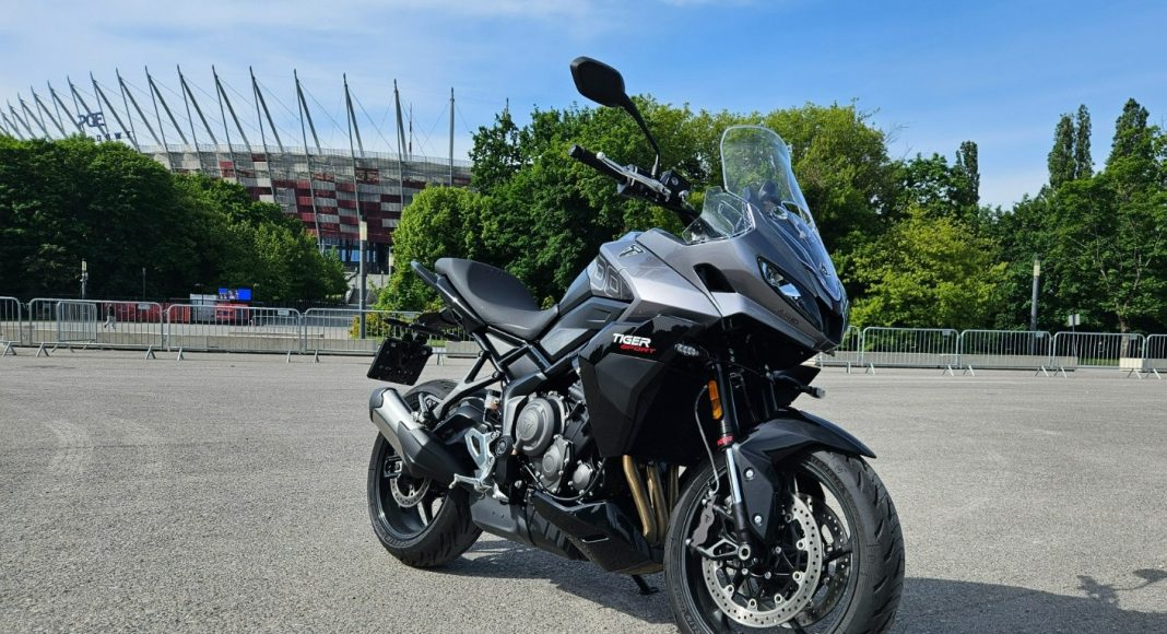 Triumph Tiger Sport 800 2025 test dane techniczne wrażenia z jazdy wady zalety