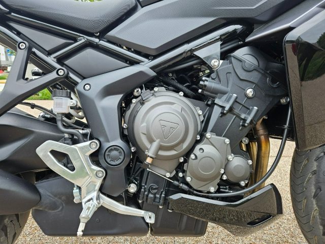 Triumph Tiger Sport 800 2025 test dane techniczne wrażenia z jazdy wady zalety 14