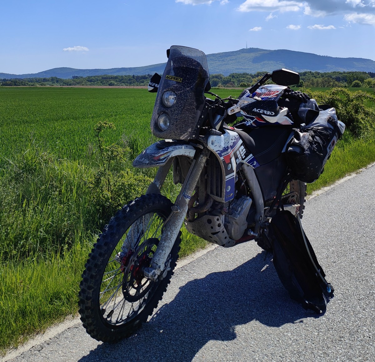 Skradziony motocykl na TET AJP 4