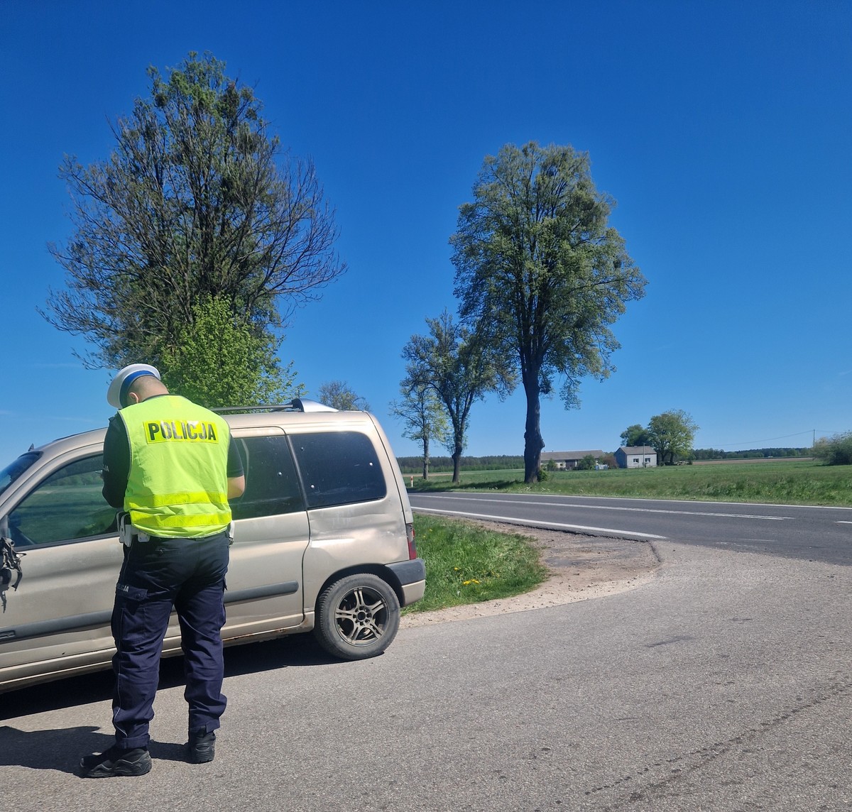 wyprzedzanie na skrzyzowaniu zderzenie 1