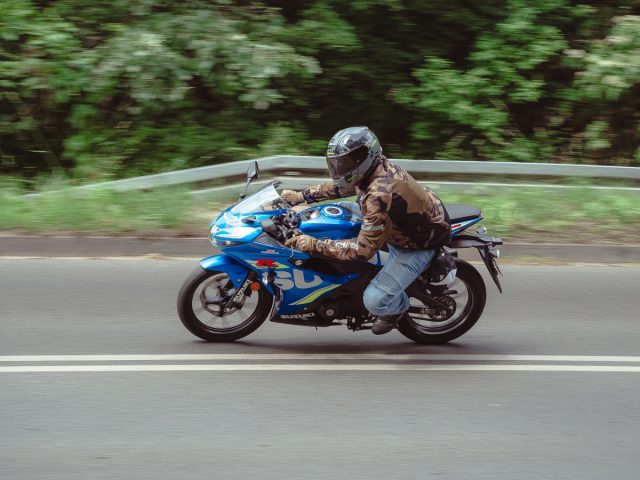 Suzuki GSX R 125 9 koncepcji na motocykl 125 test dane techniczne cena zdjecia czy warto 24