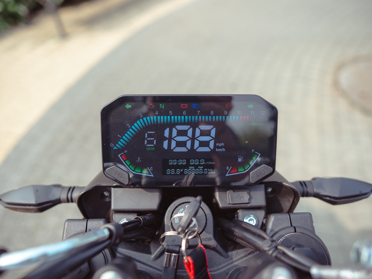 Voge 125R 11